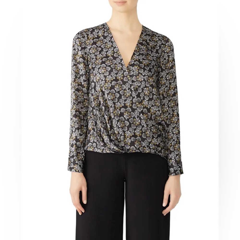 Slate & Willow | Women's Faux Wrap Floral Blouse in Black Floral, Size S